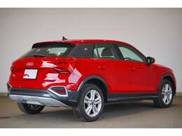Audi Q2 35 TDI advanced/LEDヘッドライト/アルミホイール 5ダブルスポークデザイン 7J×17