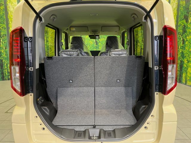 普段のお買い物や通勤、送迎等に十分な荷室スペースを確保しております。セカンドシートを倒すと、大きな荷物の積載も可能です♪