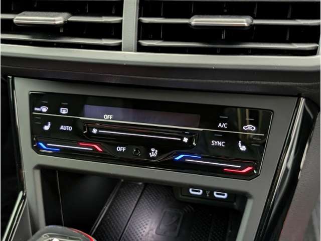 ●年間施工台数2，000台の実績　弊社ではコーティング事業をおこなっており、お客様のお車にうるおいをご提供させて頂きます●