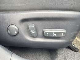 【電動リクライニング】は細やかな調整ができ、体格を問わずベストポジションがとれ長距離ドライブも快適です。