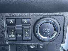 左右電動スライドドアスイッチで小さなお子様も楽々開閉！