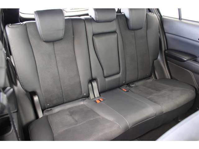 リヤシートの状態です。