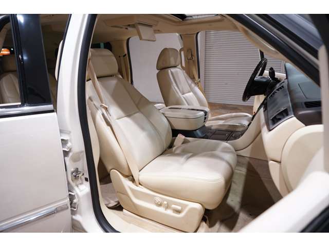 ノ*リ様 07キャデラックエスカレード キャデラック エスカレード 8ナンバー登録 ラグジュアリーp 2007