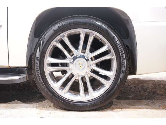 キャデラック エスカレード ESV 2007年 8.1万キロ (岐阜県) （株