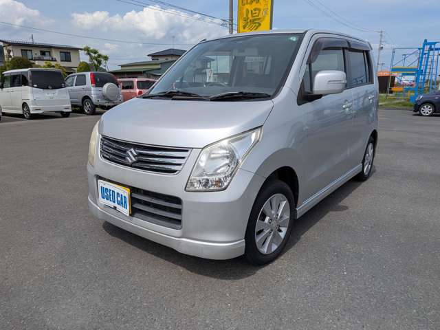 基本的には現状販売になりますので保証やアフターフォローは無しの金額です。現車確認や試乗可能です。中古車の消耗品は保証はありません。納車後の整備は別途料金が必要になります。保証は別料金で付けれます。