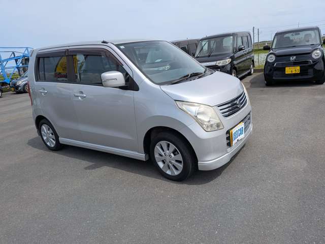 支払い総額はナンバーが付いた金額で宮城ナンバー対応金額、車庫証明は入ってないので別見積り、仙台市は仙台ナンバー対応代金が必要です。ケイ3.000円普通7.000円。住民票はFAXでの登録は不鮮明な場合はできません