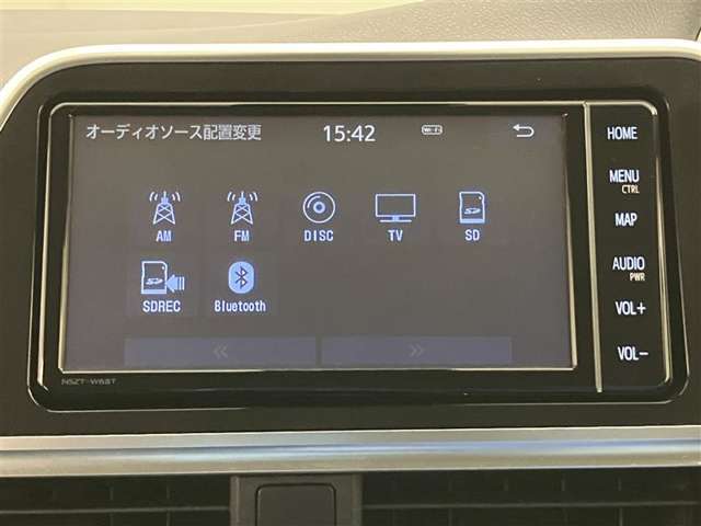 Bluetooth接続に対応しております。AM.FMラジオ　DVD再生機能付きCDステレオです。TVも視聴可能です（停車時）