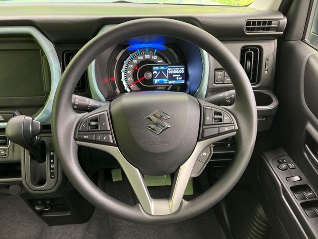 【ステアリングスイッチ】運転中、前方から目線をそらすことなく、オーディオ等の操作が可能な便利機能！安心＆快適なドライブを演出してくれます♪