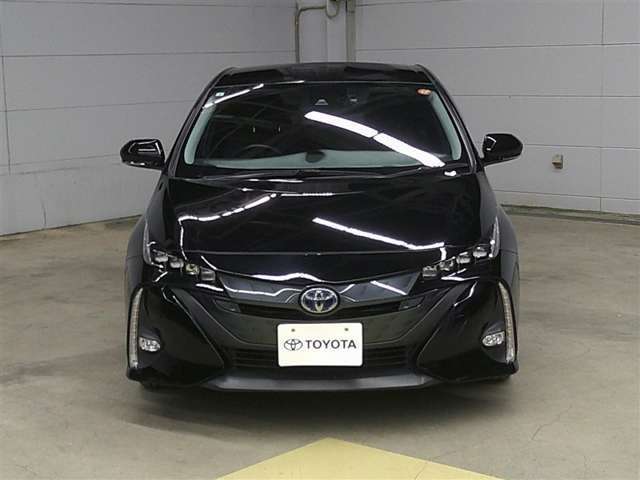 1年間走行距離無制限のトヨタロングラン保証が無料で付いています！最長3年（延長は有料）まで保証をお付けできます！全国のトヨタのお店で対応可能です！