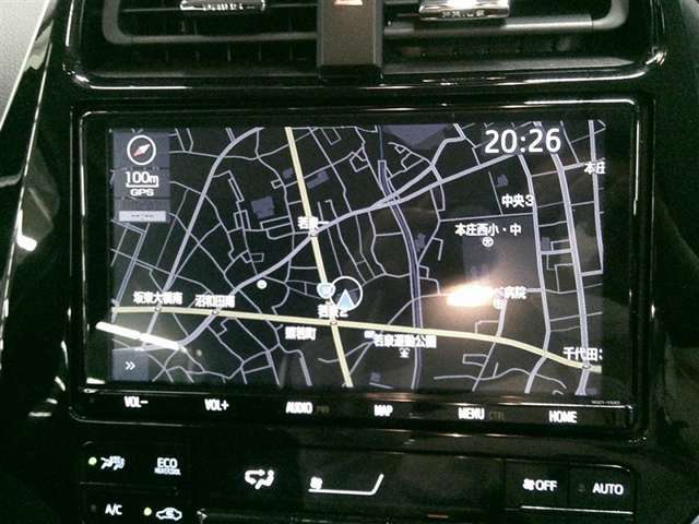 純正SDナビ付いております！お出掛けの際にあると嬉しい装備ですよね♪
