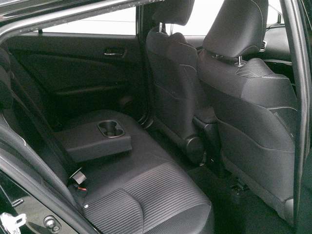 車内は専門業者によるルームクリーニング済でピカピカになっております！