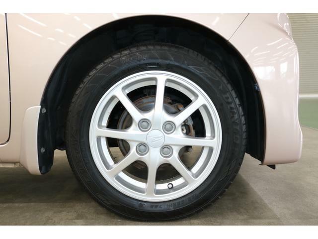 タイヤサイズは155/65R14。