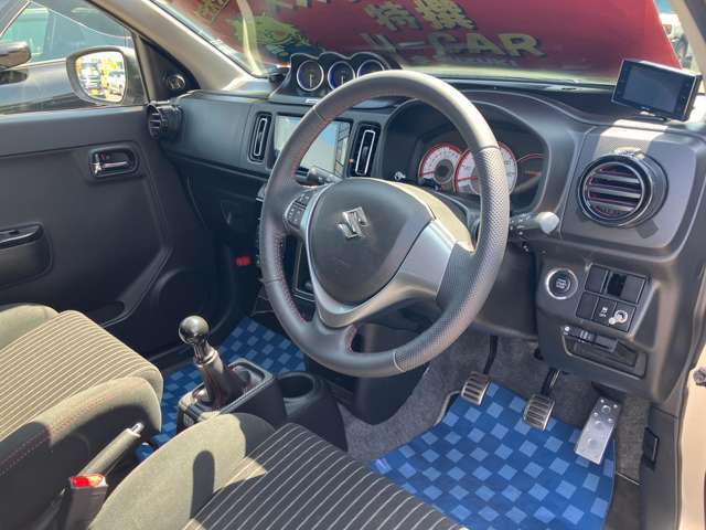お買い得中古車展示中！！〒870-1121　大分県大分市大字鴛野1015-1　TEL097-568-3922　FAX097-568-2941　営業時間10：00?18：00　定休日水曜日