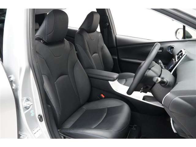 合皮シート仕様です。耐水性に優れており、汚れにも強く念入りなお手入れも要しません。