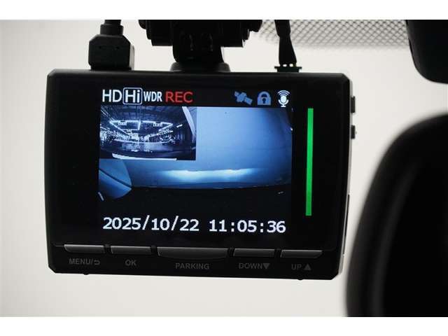 万が一の事故や当て逃げ、いたずらの被害にあった場合、証拠を記録できるドライブレコーダーはおすすめアイテムの一つです。