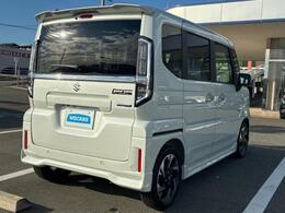 全国に店舗を展開しているのでどこでもお取り寄せが可能です！この車が気になるけど遠方だから・・・と諦める必要はありません！※別途陸送費が必要です。