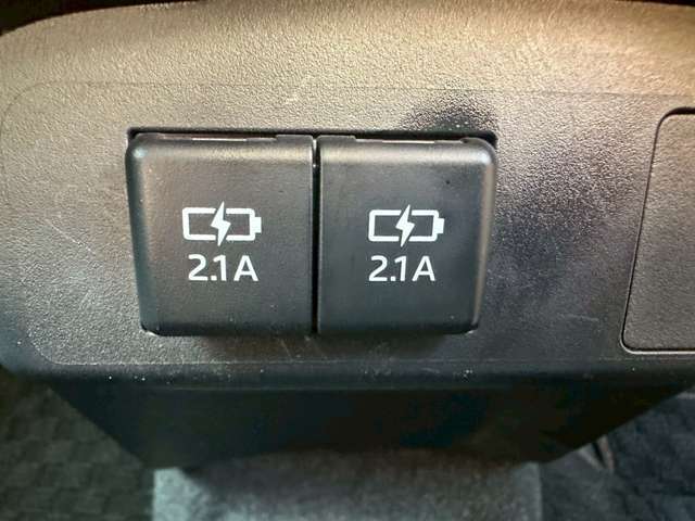 運転席周りには便利な機能がたくさん！同じような装備でも、車種ごとに細かな部分に違いがありますので、詳細は是非スタッフまでお問い合わせください！【中古車販売】【中古車買取】【知識豊富なスタッフ】