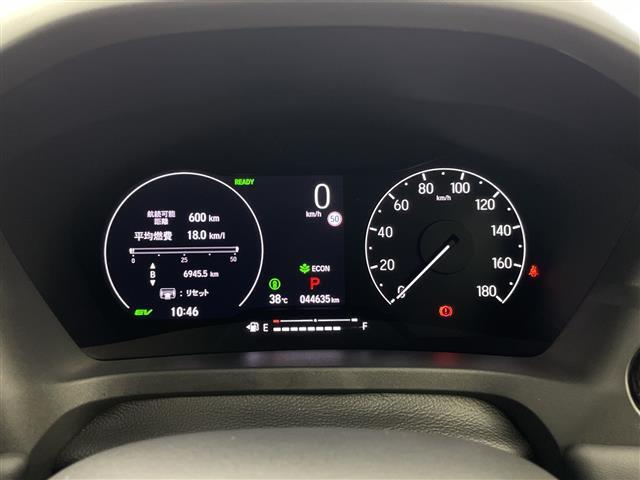 【スピードメーター】メーターがシンプルで見やすく運転しやすいですね！