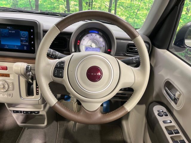 ステアリングも使用感が少なく、きれいな状態となっております♪