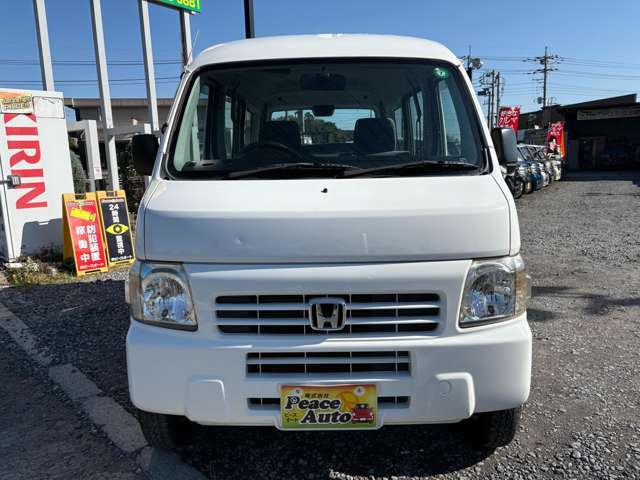 朝10時から夜19時まで営業しております。水曜日定休となります。お車のことでしたら何でもお気軽にお問合せ下さい。気に入ったお車がみつかるといいですね。