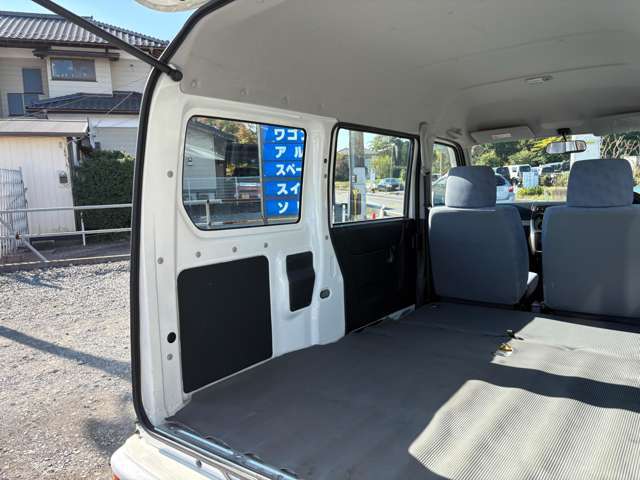 オイル交換工賃込軽自動車なら交換工賃込￥4000-で承ります！日頃の感謝をこめて格安プライスにて行わさせて頂いております！当社でご購入されてないお客様もお気軽にご利用ください！https://peace-auto.jp/