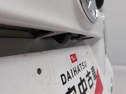 バックモニターは車庫入れの強い味方。　車は構造上、死角がたくさん。後退時の死角をチェックするために便利ですよ。　ただし、バックは目視で確認する事が重要ですよ。