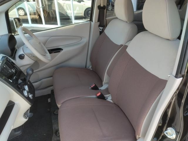 シートの状態も良く、目立った傷や汚れはありません。ゆったり広々の車内スペース☆一人一人の空間に余裕があります。