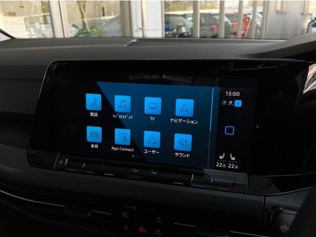 AppConnect：お使いの対応スマートフォンを繋げて頂くと、使い慣れたアプリを車載画面でご利用頂けます。