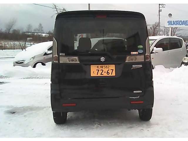 車両はスタッフが数日試乗の上、現状をしっかり把握しています。もちろん車検無しの車も、しっかり整備してあります。初マイカーの方にも、納車後も安心してカーライフを過ごして頂けるよう、アフターサービス充実！