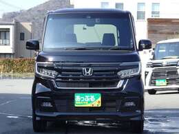 毎日全国の仕入れ先から厳選した車を仕入れしております！プロの査定士の検査を受けた車を仕入れ、入庫後も社員が1台1台を走行チェックや状態確認・装備確認などを入念に行います。