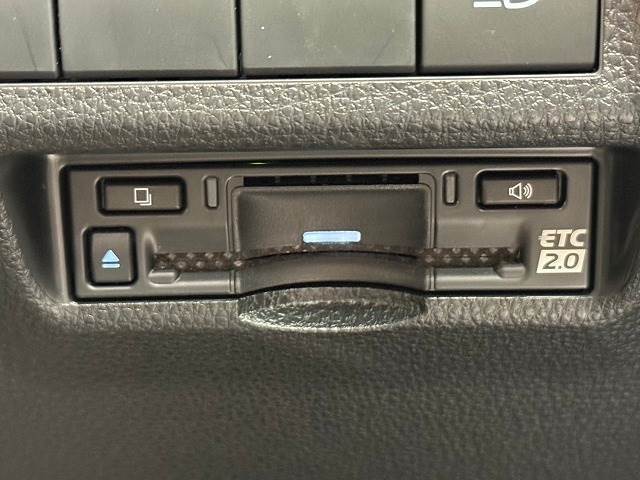 【ビルトインETC車載器】装備しております。