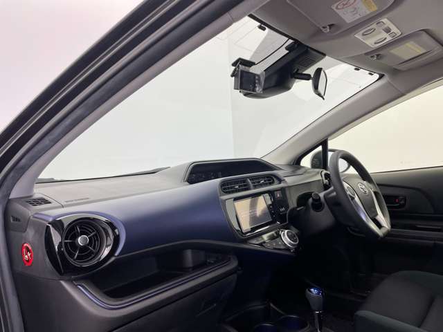 【インパネ全体】全方位で視界が広く、高い目線で運転もしやすいです！