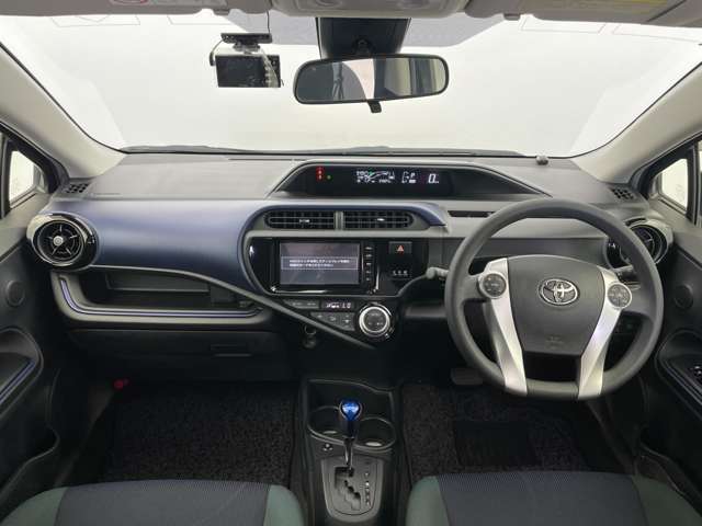 【インパネ全体】全方位で視界が広く、高い目線で運転もしやすいです！