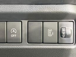 【パワースライドドア】スマートキーや運転席のスイッチでスライドドアの開閉が可能♪電動だから力を入れてドアを開ける必要が無く、小さいお子様でも、重い荷物を持っている時もラクに開け閉めできます♪