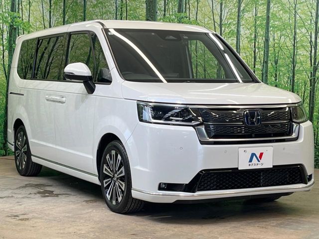 大好評のボディコーティング「弾スプラッシュコート」もご納車までに施工可能。通常のガラスコートと異なる、耐久年数6年の無機質ガラスコーティングが、ボディをキレイな状態に保ってくれます。