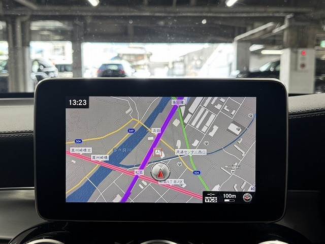 純正ナ8.4インチビ装備！！フルセグTV　CD　DVD再生　Bluetooth搭載！！