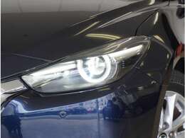 【LEDヘッドライト】省電力で長寿命の明るく運転しやすいLEDヘッドランプです。明るく照らすので暗い夜道からお客様を守ってくれます。お近くの広島マツダまでお越しください。