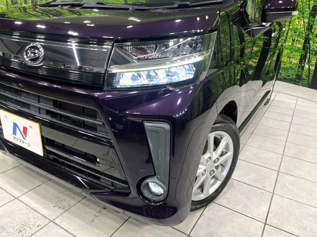 【LEDヘッドライト】悪天候や夜間走行時も良好な視界を確保し安心して運転できる高輝度LEDヘッドライトを装備！点灯速度が早く、消費電力も抑えられています。