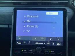 【Miracast】スマートフォンもしくはタブレットの画面を、ナビやオーディオ接続して表示させたり、音楽を聴いたりできます！退屈な通勤も楽しみになりますね♪