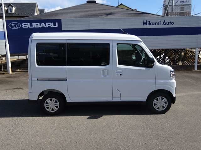 保証につきましては、スバルディーラーさんへ持込み、新車保証継承手続きをさせていただきます。・一般保証　届出から3年間または60，000キロ・特別保証　届出から5年間または100，000キロ