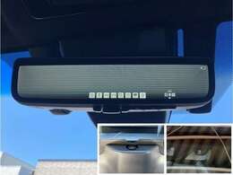 ドライブレコーダー内蔵型デジタルインナーミラーを装備！後席の人や荷物、ヘッドレストの妨げを受けず鮮明な画像で後方確認が出来ます！