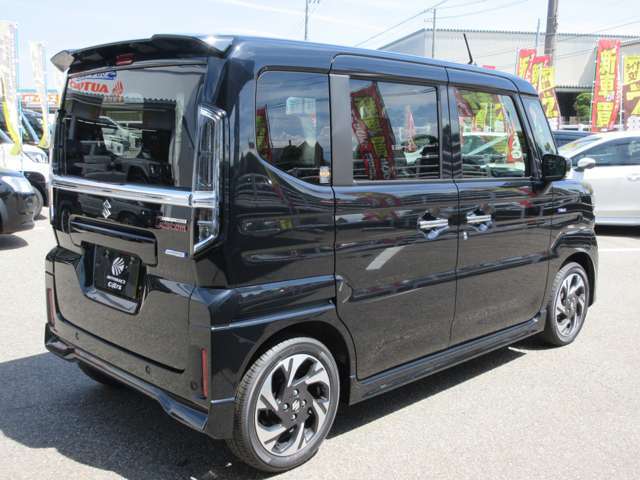 富山県内のオートバックス、スーパーオートバックス全店10店舗にて車が買えます。県内の展示車は、最寄りのオートバックスでもご購入が可能です。県外のお客様への販売も可能です。ぜひお問い合わせください。