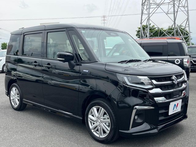 大好評のボディコーティング「弾スプラッシュコート」もご納車までに施工可能。通常のガラスコートと異なる、耐久年数6年の無機質ガラスコーティングが、ボディをキレイな状態に保ってくれます。