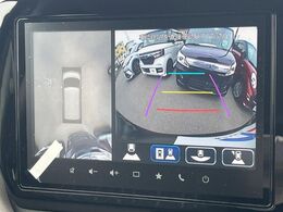 【全方位モニター用カメラ】専用のカメラにより、上から見下ろしたような視点で360度クルマの周囲を確認することができます☆死角部分も確認しやすく、狭い場所での切り返しや駐車もスムーズに行えます。