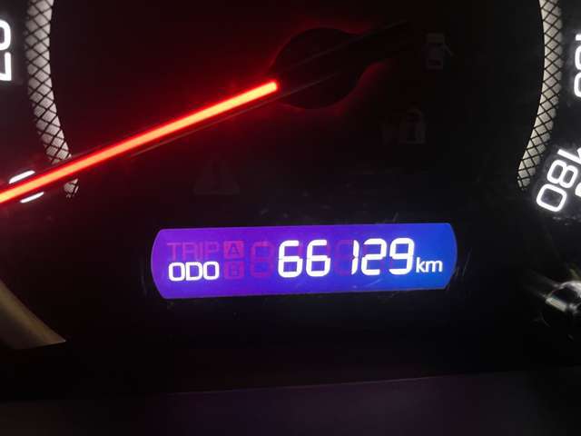 ODOメーターです。新車からの走行距離になります。