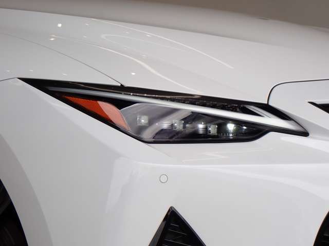 当店はJネットレンタリースの中古車販売部門として、レンタカーの車両入れ替え時に「使用地域」や「車両状態」などを厳選して特におすすめ出来る車両のみを中古車として販売しています。