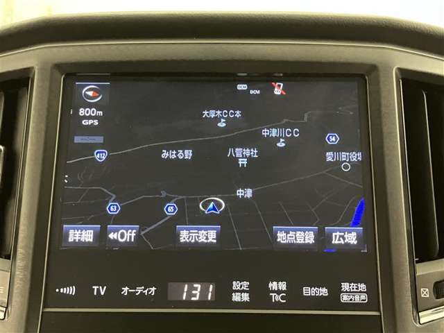 いまや必須装備「ナビゲーション」搭載！知らない場所に、スイスイッとドライブ。なんて便利な機能でしょうか？もう、これなしではハンドルを握れませんね！でも、運転中の操作は危険ですのでご注意ですね♪