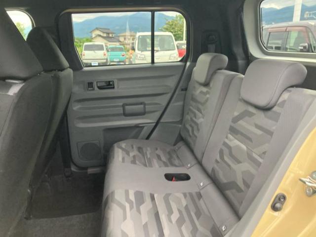 WECARSでは各商談席に大型モニターをご用意しております！見やすい大画面でゆったりと全国の在庫をご覧いただけます！是非ご来店お待ちしております！