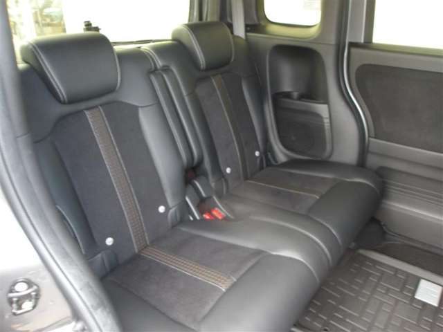 【クルマの状態を徹底検査して公開】中古車の総合評価や内外装の状態などをひと目で分かるよう、プロの検査員が実施した車両検査証明書をご用意しています。