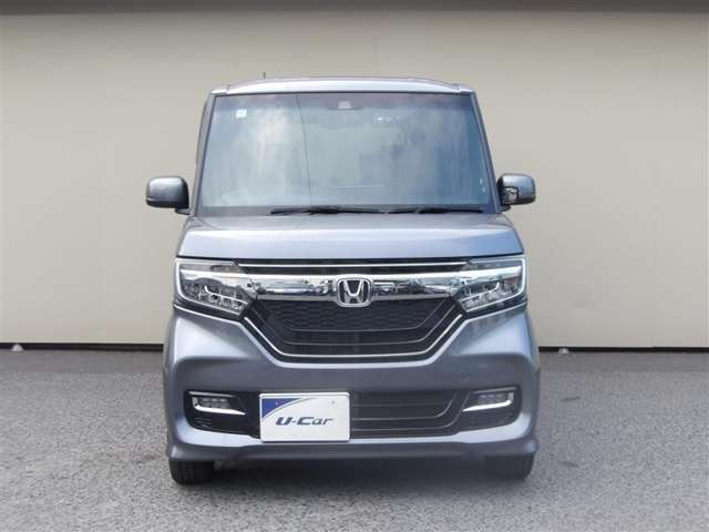 ワイド＆ローのスタイルで走行安定性もばっちりです。運転しやすくロングドライブも安心です。